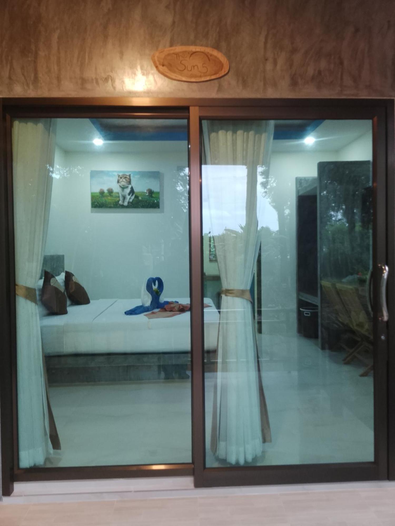 The Sun Long Beach Resort Ko Lanta 外观 照片
