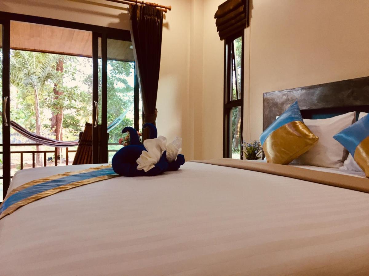 The Sun Long Beach Resort Ko Lanta 外观 照片